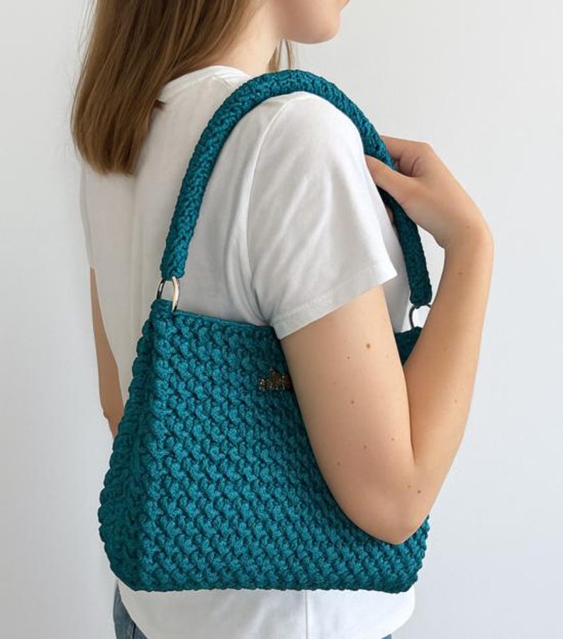 Patrón Bolso Crochet, tutorial bolso crochet, patrones crochet bolso mujer, tutorial fácil bolso crochet, DIY bolso crochet PDF, bolso crochet. imagen 3