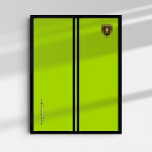 Puede incluir: Impresión artística enmarcada con un fondo verde brillante dividido por una franja negra. El texto "HURACAN TECNICA" está impreso verticalmente en blanco a la izquierda. Un emblema pixelado está en la esquina superior derecha.