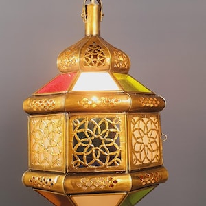Moroccan Brass Pendant Light – brass lamp / Handmade Ceiling Lantern / Table Lamp – Geometric Filigree Lamp – Stained Glass Lantern