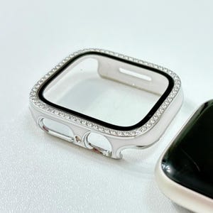 Lyxigt blingfärgat Apple Watch-fodral med skärmskydd i glas | Glittrigt fodral för iWatch-serien 9 8 7 6 5 4 3 SE 40 mm 44 mm 41 mm 45 mm 38 mm 42 mm