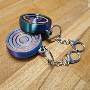 Gyroscopic fidget toy