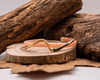 Gold and Pink Wave Bracelet