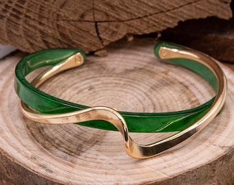 Gold and Green Wave Bracelet