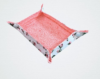 Tiny Scroll Print/Travel Tray/Rectangular SNAP Tray Accessory/Scroll Print/Soft Coral Fabric