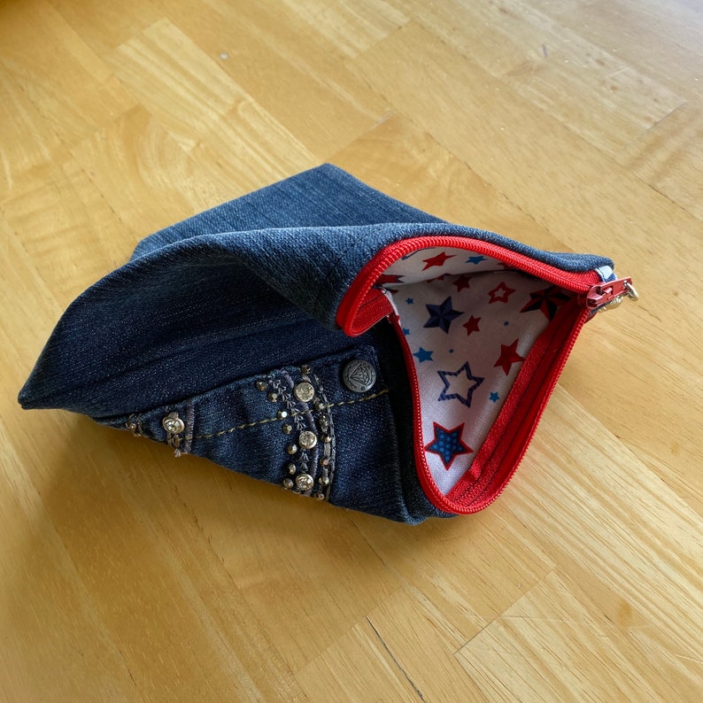 DENIM Jeans Pocket Denim Pouch with Silver /& Rhinestones BLING Denim Purse Two Pocket Zipper Pouch STARS Fabric Lining Upcycled Jeans
