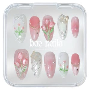 Tulip Nails | Aurora Chrome Nails | 3D Floral Press-On Nails