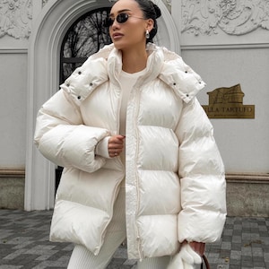 White Winter Puffer Oversized, Warm Jacket Women, Bio Puffer Coat, Waterproof Detachable Hood, Oversized Winter Coat, White Puffer Jacket