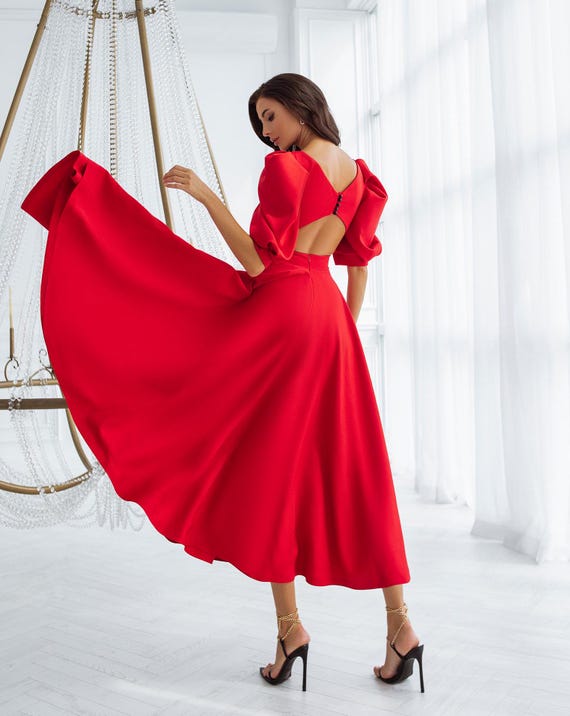 red midi flowy dress Rihoas Cowl Neck Tulle Midi Dress in Burgundy main image 1