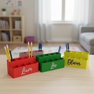 LICENÇA COMERCIAL | Arquivo STL para Porta-Lápis Personalizado | Porta-Canetas com Nome Personalizado | Organizador de Mesa para Impressão 3D | Download Digital