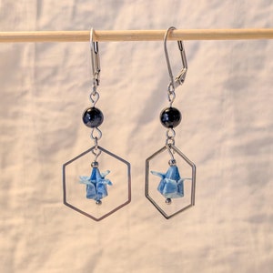 Handgemachte Origami Blaue Tulpen Ohrringe mit Silber Sechseck