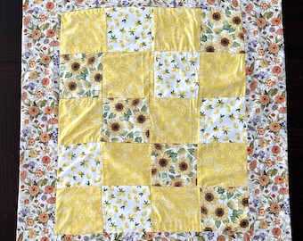 Newborn sized quilt/ Handmade baby blanket/ Car seat cover quilt/ Baby keepsake quilt/ Lemon sunflower themed baby blanket