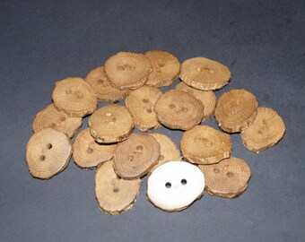 Large 20 Handmade oak wood buttons , accessories (1,18" diameter x 0,20" thick)