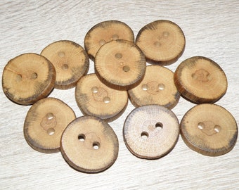 12 Handmade oak wood buttons , accessories (1,18" diameter x 0,20" thick)