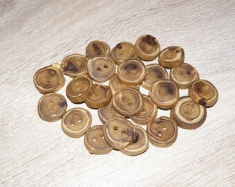 26 pequeños botones de madera de acacia hechos a mano, accesorios (0,83" de diámetro x 0,16" de grosor)