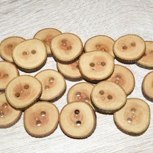Small 20 Handmade apple wood Tree Branch Buttons with bark , accessories (0,79&quot; diameter x 0,16&quot; thick)