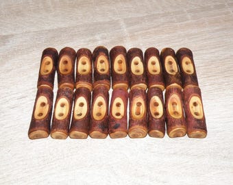 Large 18 Handmade juniper wood Tree Branch Buttons , accessories (1,57" diameter x 0,51" thick)