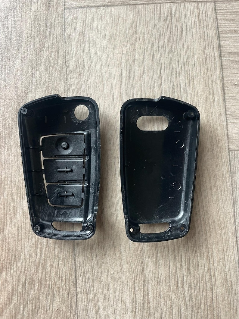 Audi Car Key Case Cover Carbon Design for Audi A1 A3 A4 8P 8L 8V A5 B6 B7 A6 A7 C5 C6 Q3 Q5 Q7 4F S3 S4 S6 RS3 RS TT Shell Fob