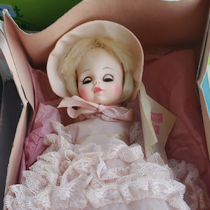 Vintage Doll  ALEXANDER &quot; made in USA with original Box Renoir # 1578