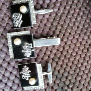Sterling cufflinks, tie bar with pearls, black onyx 1950&#39;s