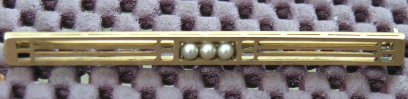 Gold seed pearl brooch vintage 14 kt