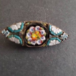 Broche / pin de mosaico antiguo hecho en Italia