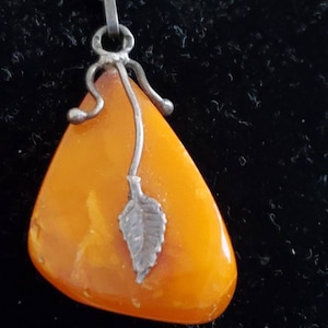 Antieke Russische Amber Hanger gemarkeerd 7.1 g