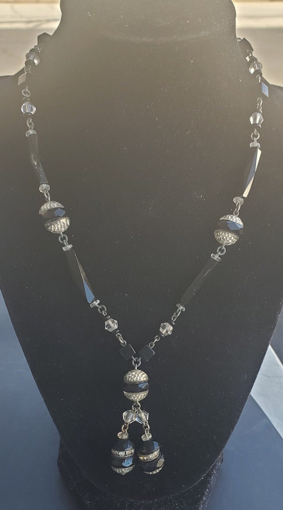 Great 1950's Clear and Black Plastic Necklace unsi