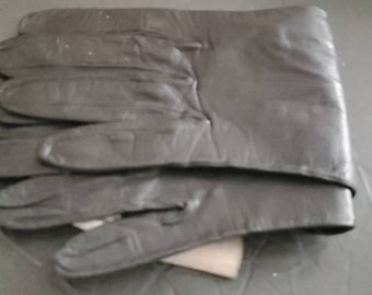 Vintage Leather GI GI Gloves size 6  kid leather Made in France