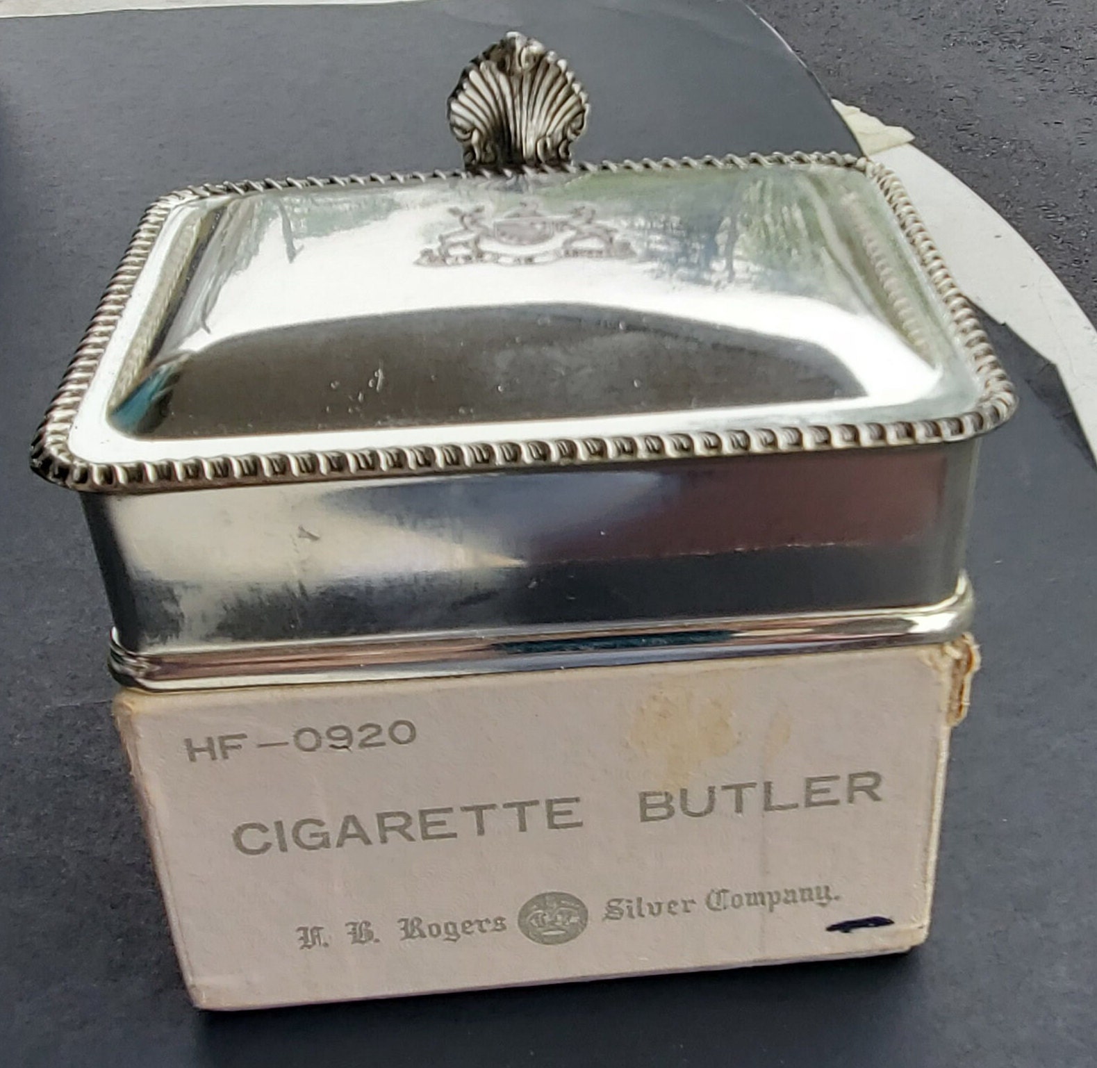 cigarette butler Vintage Roger's silver co. Silver Plate Cigarette butler