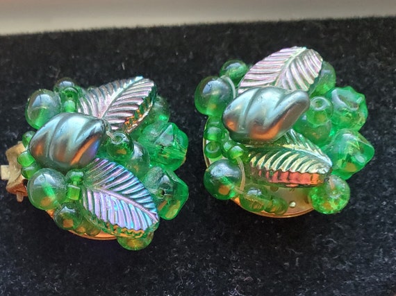 Vintage Art Glass Green earrings clip-on vintage … - image 1