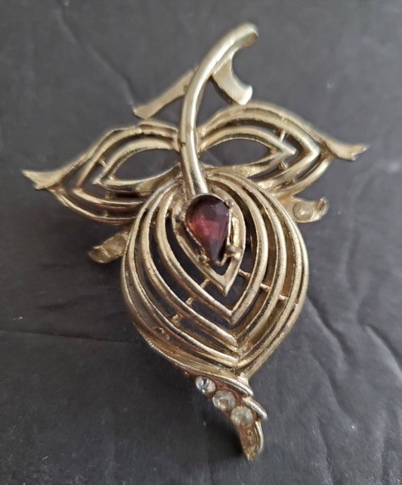 Vintage brooch Gold plated with Purple stone - image 1