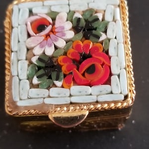 Vintage MOASIC PILL BOX