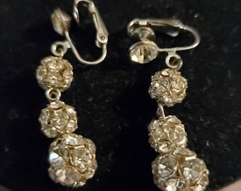 WEDDING JEWELRY Earrings Dangling Clip-on rhinestone unsigned