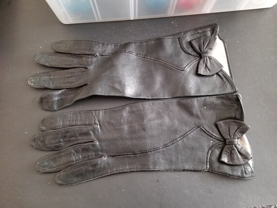 Vintage Leather Gloves size 7 black kid leather n… - image 1