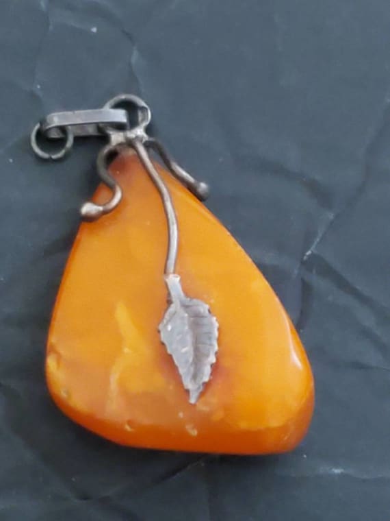 Antique Russian Amber Pendant marked  7.1 g - image 3