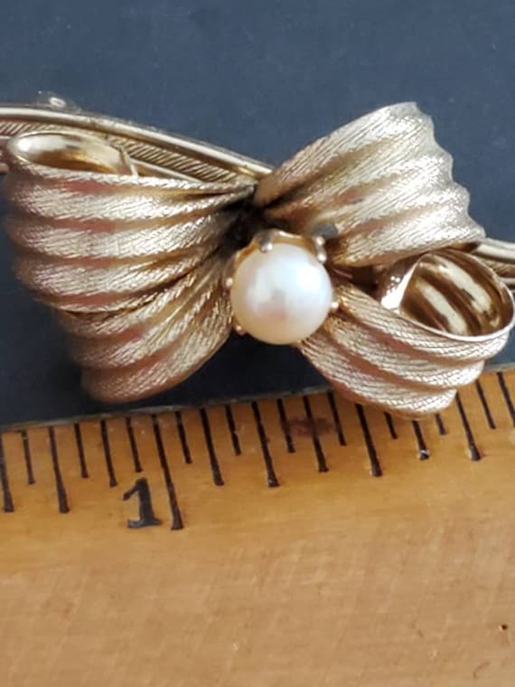 Vintage Flower gold filled genuine cultured pearl… - image 1