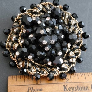 Vintage  HATTIE CARNEGIE 1960s signed brooch / pin