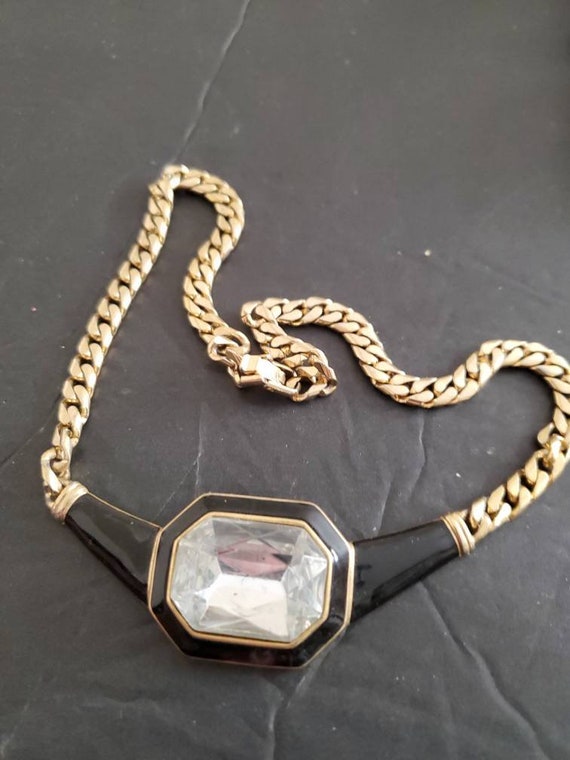 Vintage signed TAT necklace Enamel rhinestone Gol… - image 8