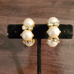 Vintage Nina Ricci Pearl earrings Rhinestones, gold tone clip - on 1980&#39;s