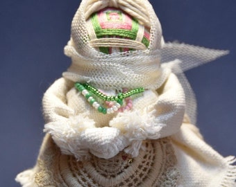 Motanka Handmade Ukrainian Amulet Doll: Traditional doll