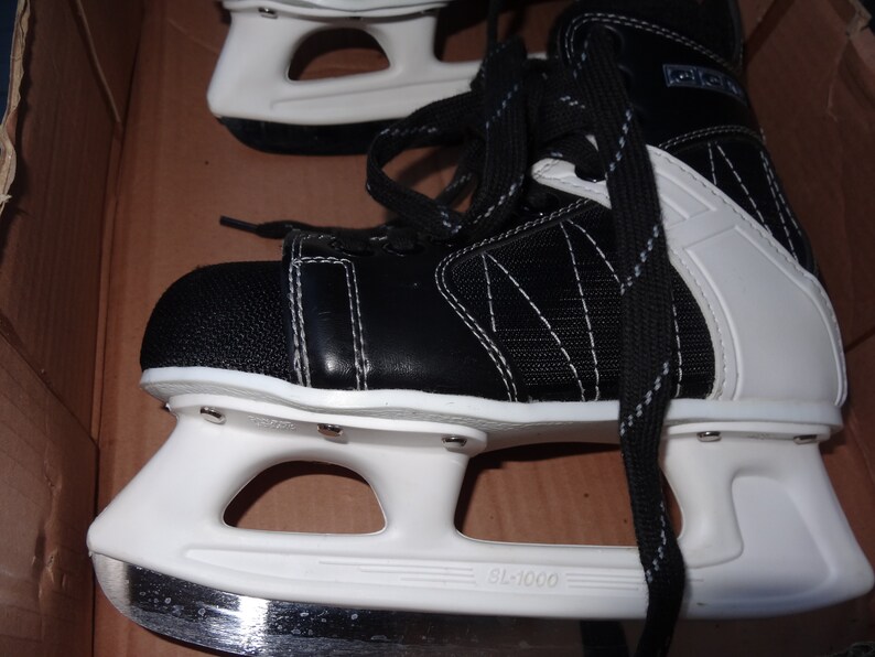men's ccm intruder skates