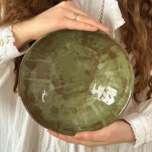 Green Ceramic Ramen Soup Bowl/ Ceramic Charcuterie Plate/ Handmade Pottery Serving Bowl/ Farmhouse Decor Ceramicbreakfast Bowl