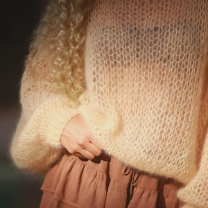 Weich Gelb Mohair Pullover Hypoallergen Pullover gemütlich Warm Ballon stricken Frauen Sommer Abend entspannt Geschenk für sie Geburtstag Geschenk