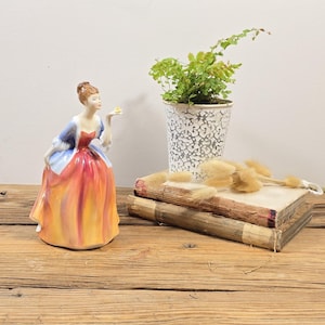 Royal Doulton Lady Figurine Fleur HN2369 – 1967 Hand Painted Bone China Collectible