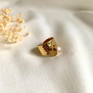 Gold-plated stainless steel ring with stone and sequin - Trendy women&#39;s ring - Adjustable ring - Bell ring