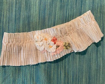 Ivory vintage lace garter small/ medium