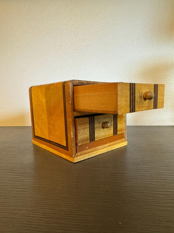 Occupied Japan Trinket Box: Miniature Wooden Jewe… - image 3