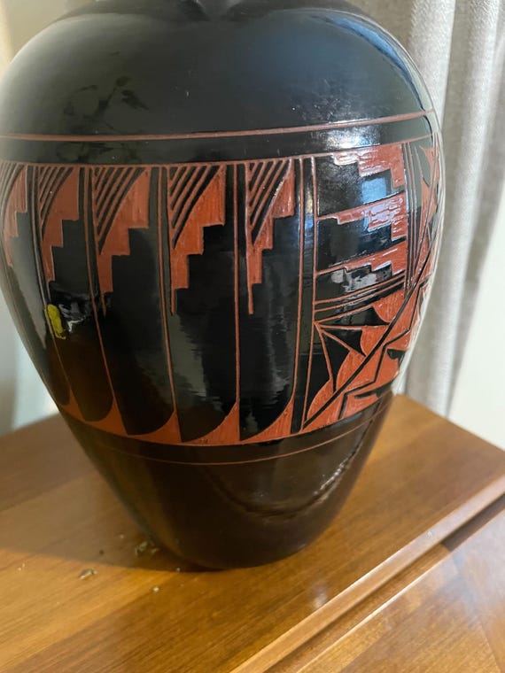 ヴィンテージ ネイティブアメリカン 陶器 花瓶 サキジー ナバホ 赤 黒