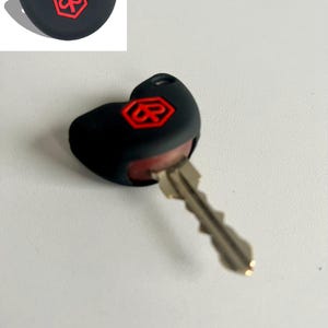Vespa Piaggio logo Key Cover Protector Shell : Vespa GTS LX ET2/4 Piaggio 125cm3 150 cm3 Accessories
