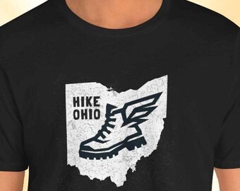 Hike Ohio T-Shirt: Vintage Distressed Hiking Trail Tee, Outdoor Adventure Gear, Black Cotton Tee, Unisex Graphic Tshirt, Gift for Hiker
